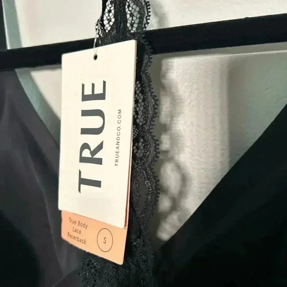 NWT True & Co Womens  True Body Triangle Lace Racerback Bra S - Picture 6 of 6